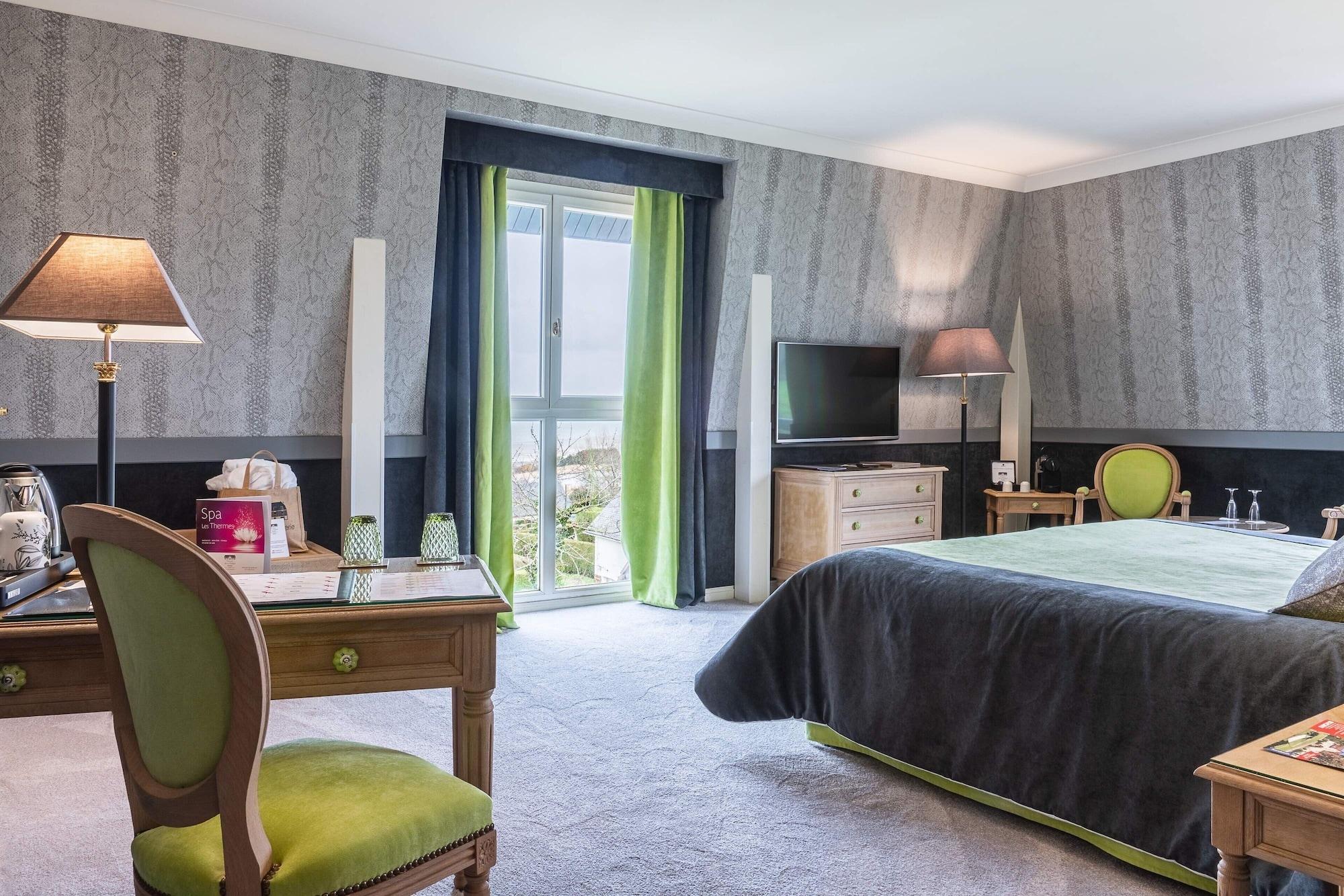 Hotel Le Manoir De La Poterie & 4*